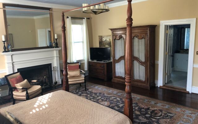 The Elizabethtown Inn