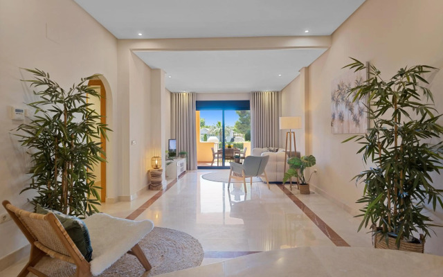 Quiet & bright apartment in Las Mimosas de Banús