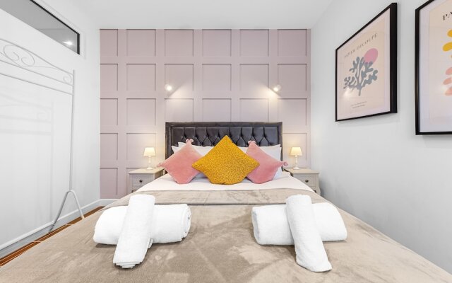 Stunning 1 Bed Apartment Near Heathrow London