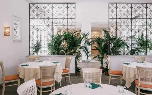 Mangia's Selinunte Resort