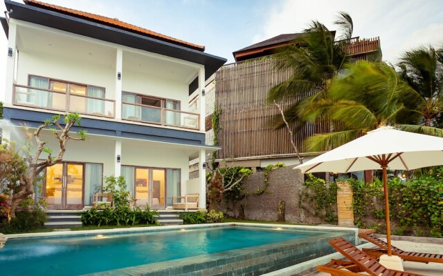 Utama Villas Beach Front Candidasa