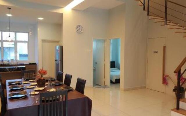 Shamrock Villas Corner OR Seaview