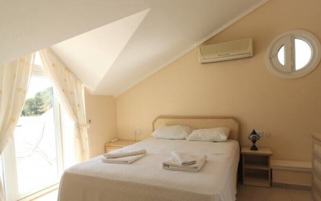 Villa BGA4 by JoyLettings