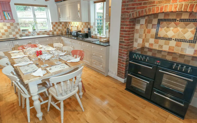 Weavers Cottage