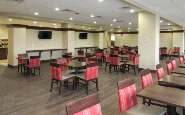 Quality Inn & Suites Event Center