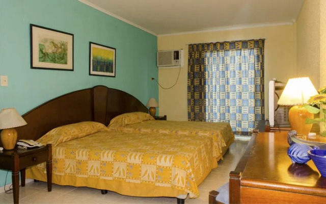 Gran Caribe Sun Beach