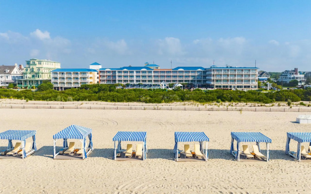 La Mer Beachfront Resort