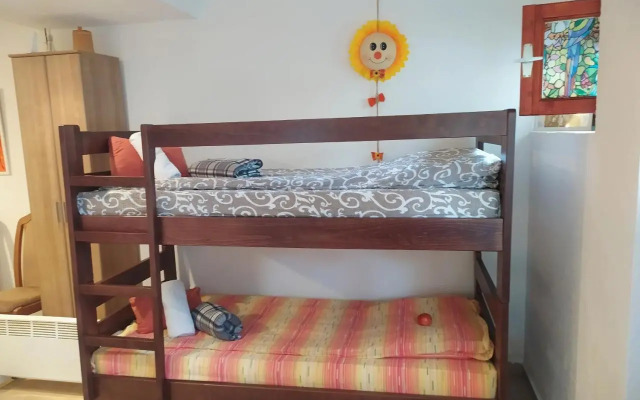 Summit Guest House