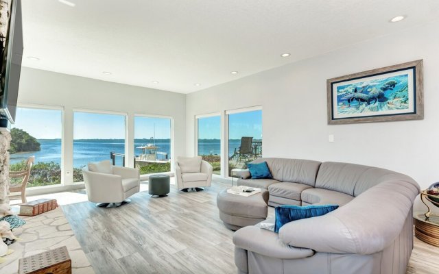 Bay House Retreat managed by Beach Retreats