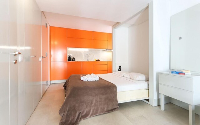 Alfama Orange Loft