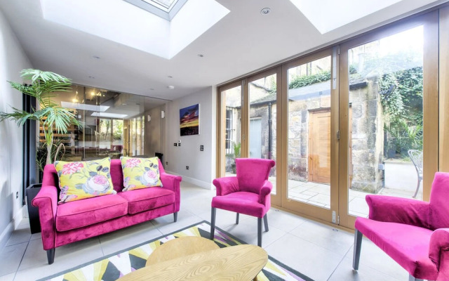 JOIVY Doune Terrace Apartment: Edinburgh New Town Prime Location