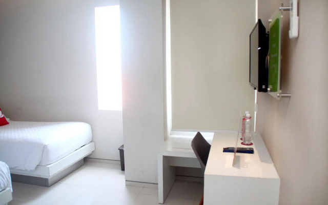 ZEN Rooms Basic Kusuma Bangsa