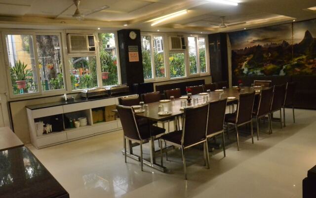 Hotel Sopan Heights