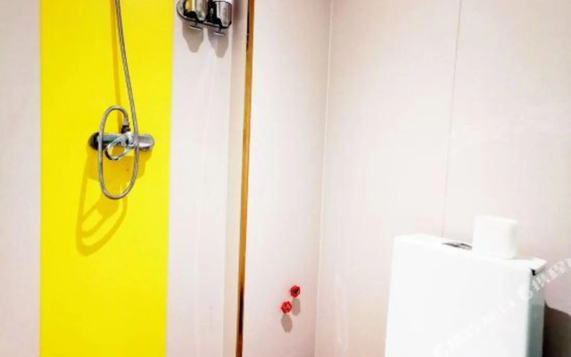 Yiju Hotel (Pingding Shandong An Road)