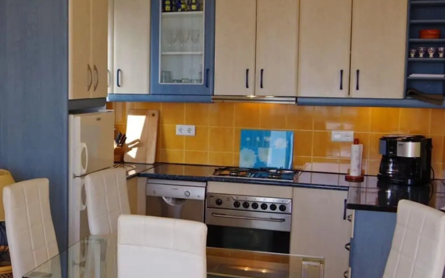 La Perla - South Facing, Sun Morning to Evening