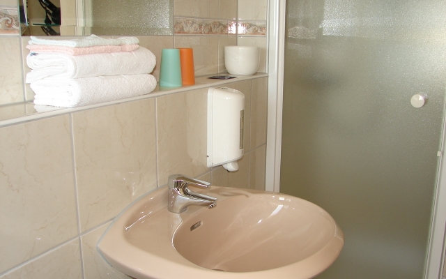 Studio apartment Anka - with open jacuzzi: SA4 Podstrana, Riviera Split