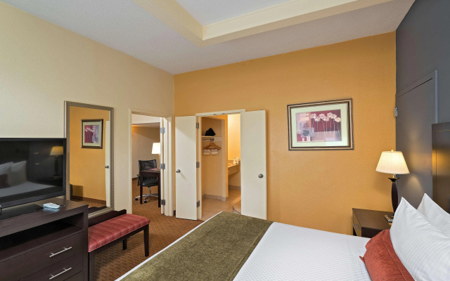 Best Western Plus Hotel & Conference Center