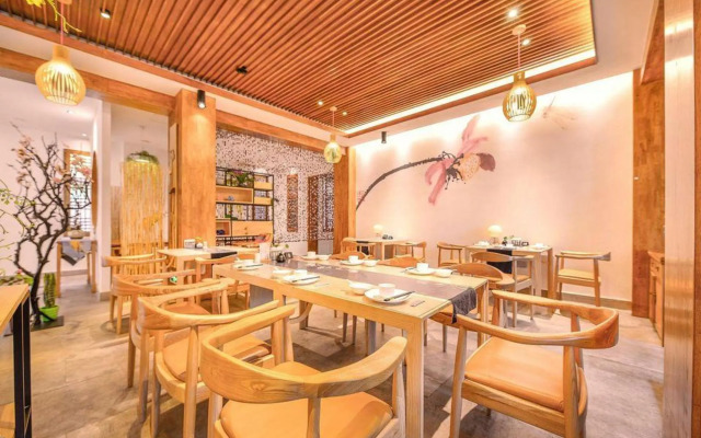 Qingcheng Mountain - Luxury Wuliuzhuang