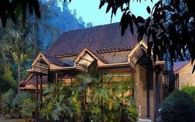 The Hideaway River Lodge