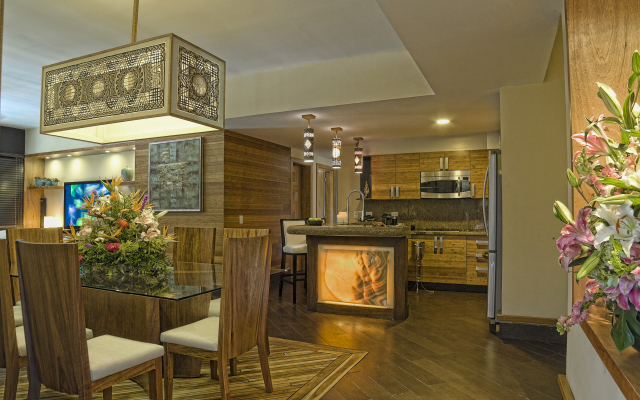 La Divina by Aldea Thai