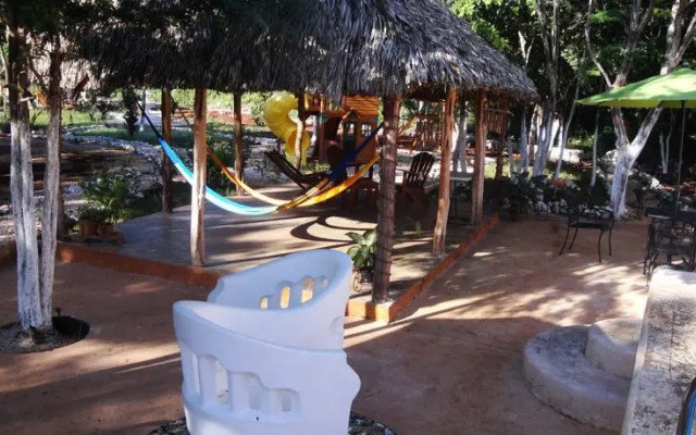 Parador Turistico Xaman Ek