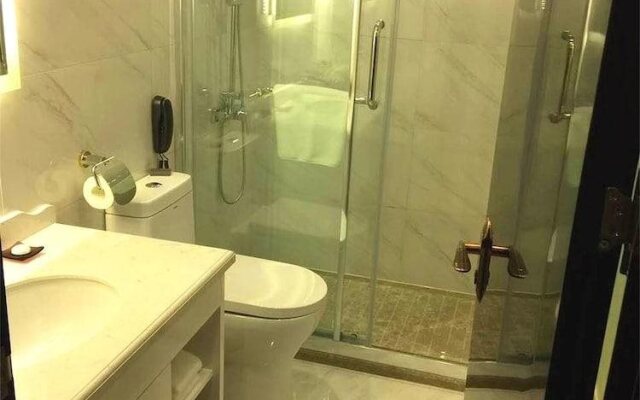 Pullanoman Holiday Inn