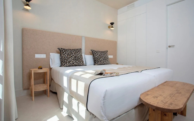 Bright Apartment in Seville. Tomás de Ibarra II