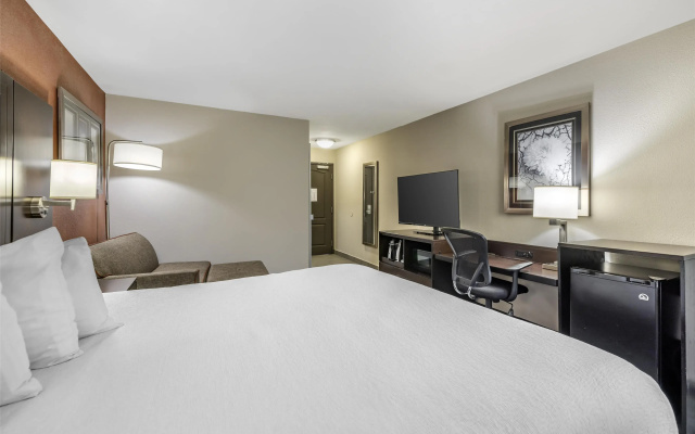 Best Western Plus Lee's Summit Hotel & Suites