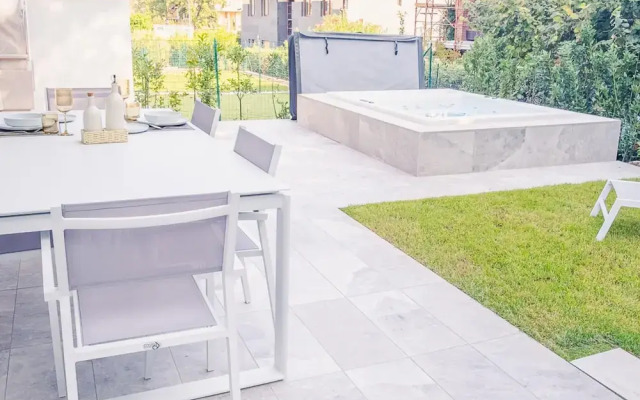 Garda Luxury Suite - Italian Homing