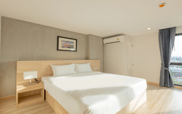 B2 Don Mueang Premier Hotel