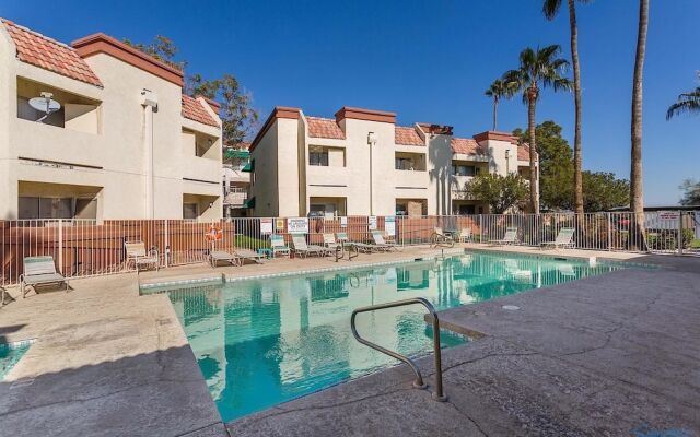 Cliffs in Surprise By Signature Vacation Rentals