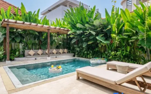 Kaya villa - Serene 3BR Escape w Beach Nearby, Huge Pool&Garden – Pool – Canggu