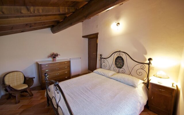 Wonderful private villa for 10 people with private pool, WIFI, TV, terrace, pets allowed and par...