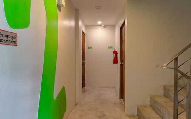 Small Shells Hotel Phuket