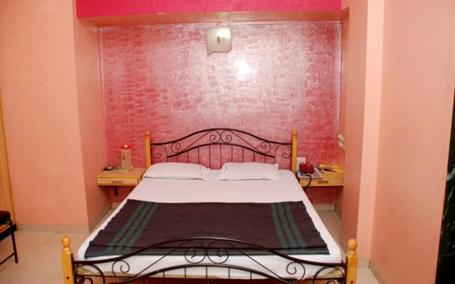 Hotel Ruchira Deluxe