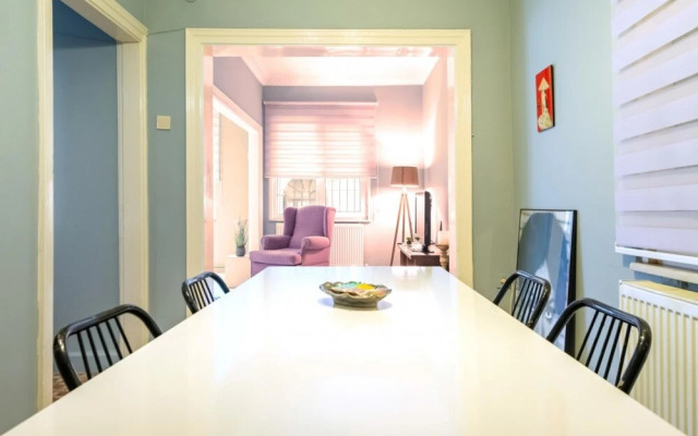 Delightful Flat Close to Galata 2 Mins to Metro