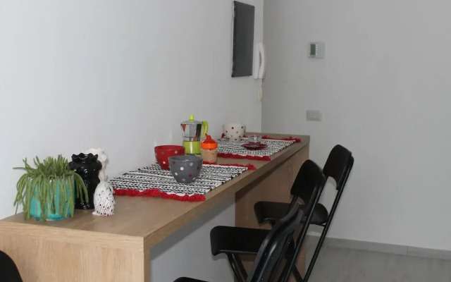 Destefano Central Apartment with Balcony