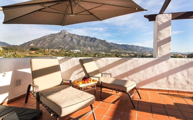 Penthouse Golden Mile