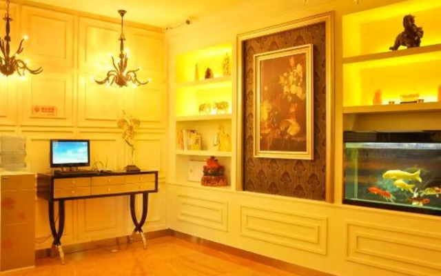 Coconut Crystal Hotel (Taiyuan Qinxian Street)