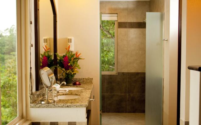 Parador Nature Resort and Spa
