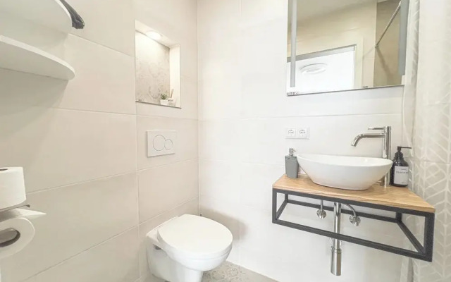 Cozy Room Close To Danube River