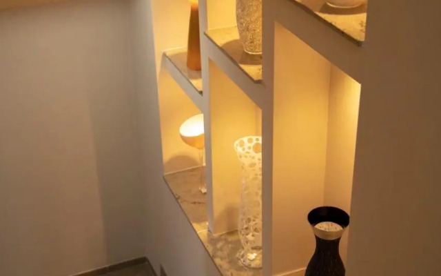 Driza's Family House - Quiet and Chill HOSTEL with 2 Pets around