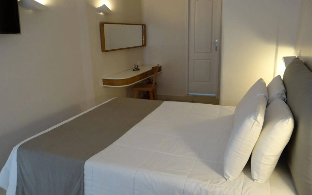 Amaze Suites