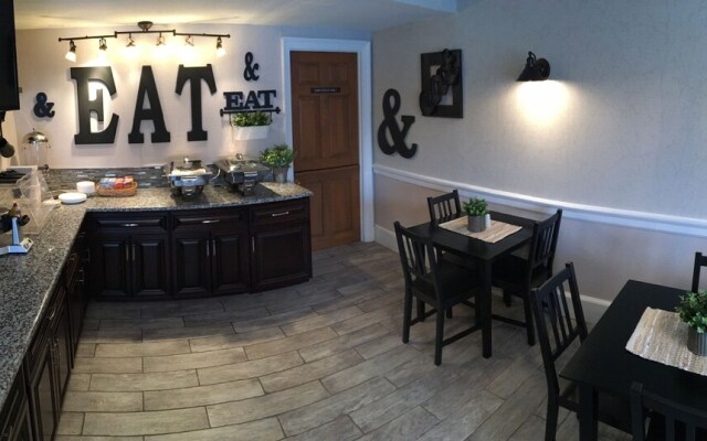 The Lodge at Headwaters