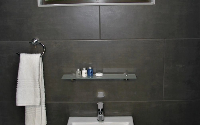 Mahem Manor Guesthouse