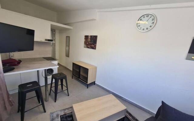 Beau Studio Hypercentre Saint Denis