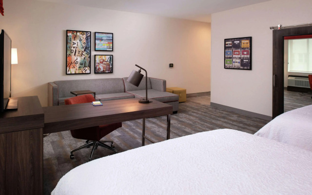 Hampton Inn & Suites Buena Park