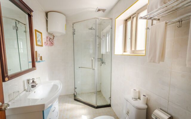 Nanjing Restaurant & Motel