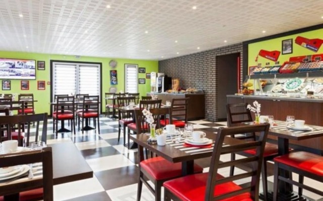Enzo Hotel Brétigny