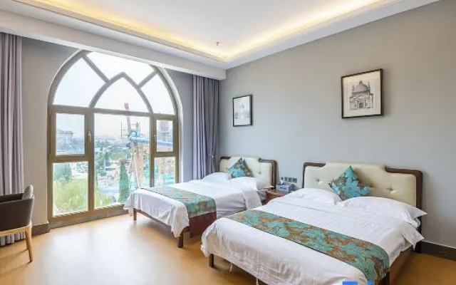 Penglai Coast Hotel (Oulebao Water World)